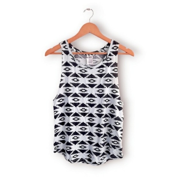 ● Victoria's Secret | VS PINK Aztec Tribal Print Teal Tank Top - Picture 2 of 10